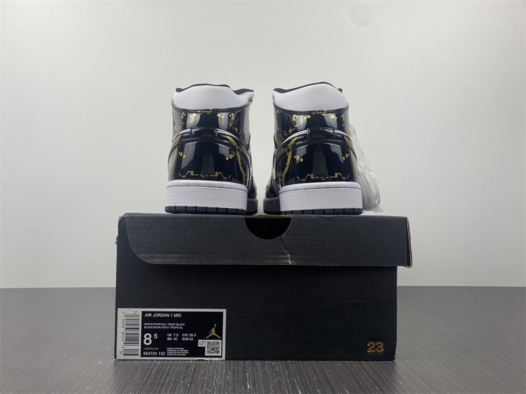 AIR JORDAN 1 MID AJ1 554724